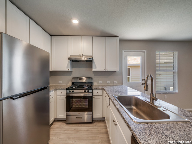 Image 11 of 33 For 7210 Lavaca  