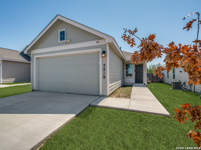 Image 2 of 33 For 7210 Lavaca  