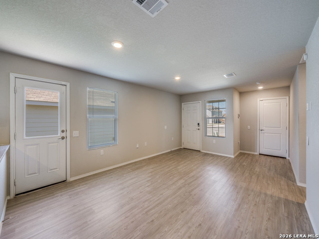 Image 4 of 33 For 7210 Lavaca  