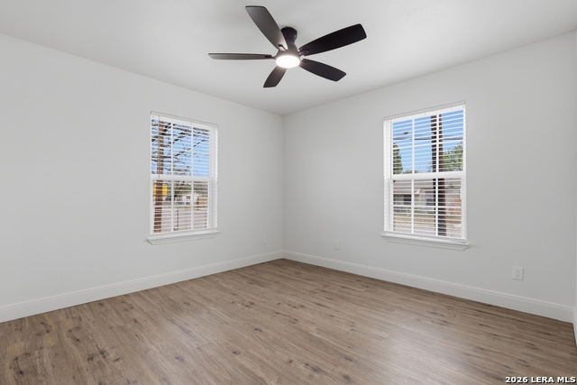 Image 14 of 24 For 1102 Jewett  