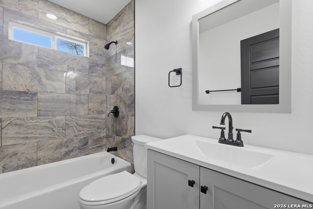 Image 16 of 24 For 1102 Jewett  