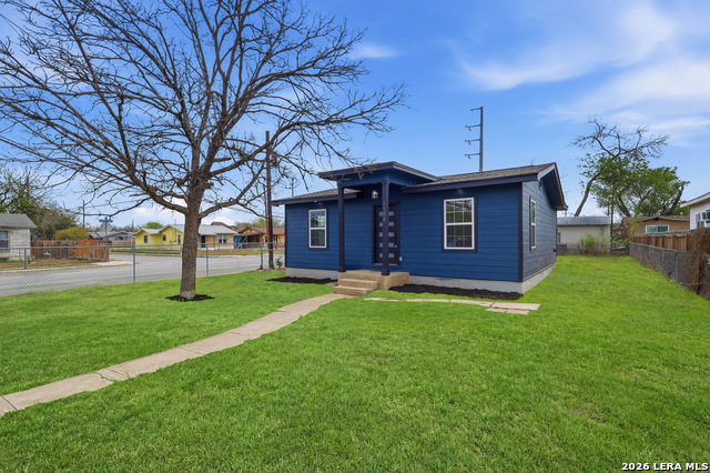 Image 2 of 24 For 1102 Jewett  