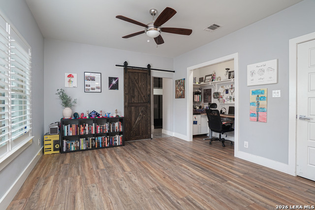 Image 13 of 30 For 612 Leigh  