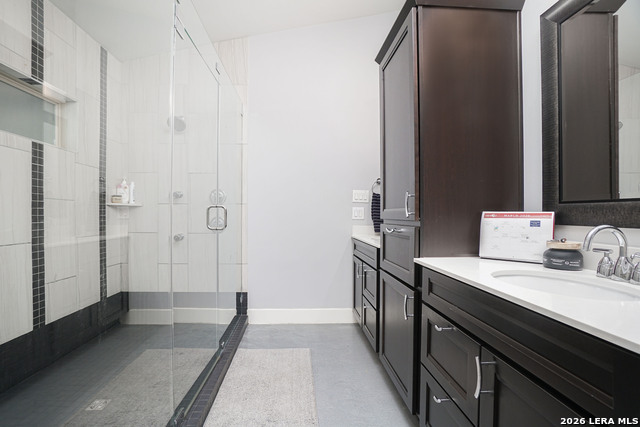 Image 14 of 30 For 612 Leigh  