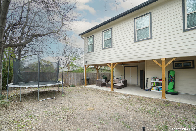 Image 28 of 30 For 612 Leigh  