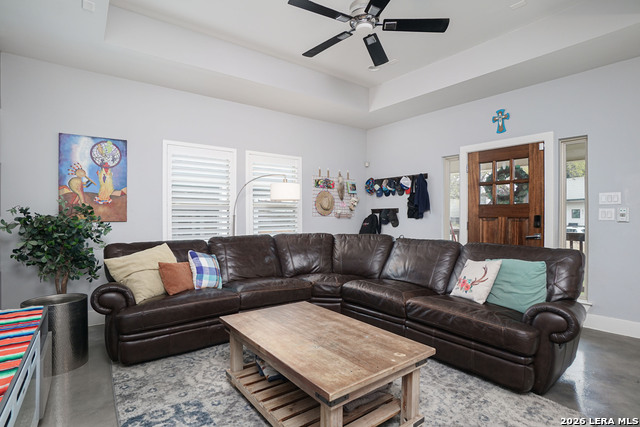 Image 4 of 30 For 612 Leigh  