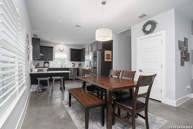 Image 5 of 30 For 612 Leigh  