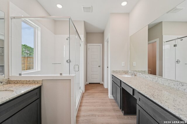 Image 22 of 41 For 14030 William Blazeby