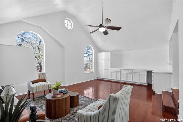 Image 22 of 42 For 12331 Stable Wood