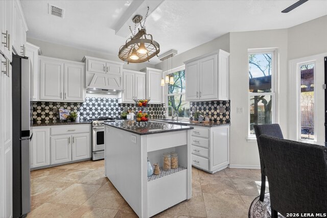 Image 9 of 42 For 12331 Stable Wood