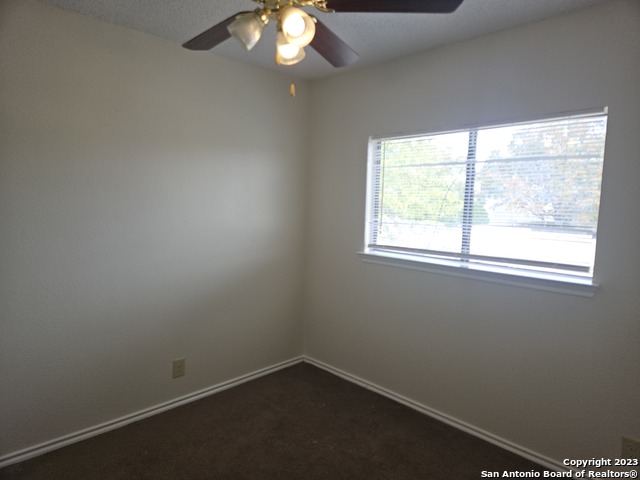 Image 17 of 19 For 4923 Hill Mist