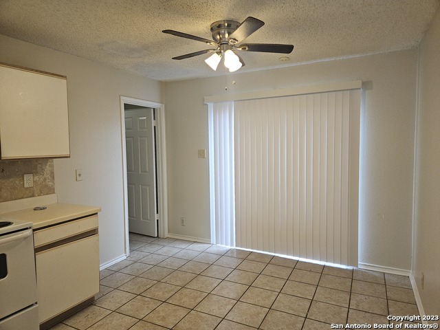 Image 4 of 19 For 4923 Hill Mist