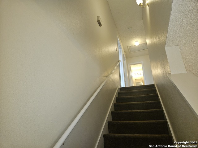 Image 8 of 19 For 4923 Hill Mist