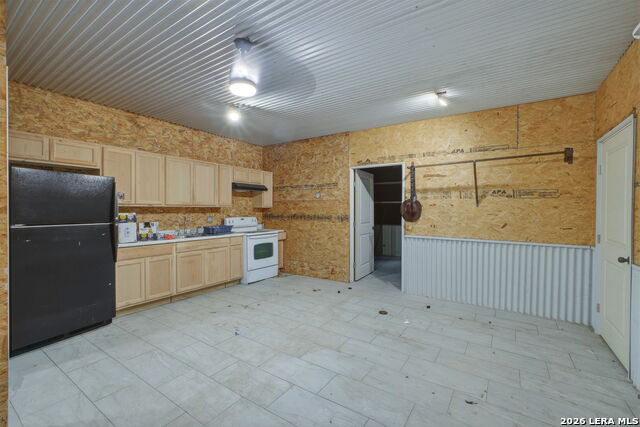 Image 15 of 39 For 4456 Fm 536  