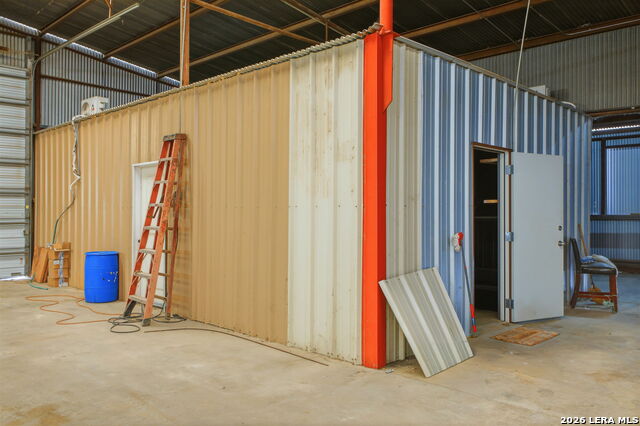 Image 16 of 39 For 4456 Fm 536  