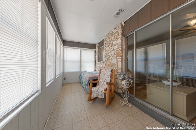 Image 22 of 26 For 11780 Loop 1604