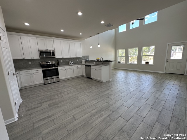 Image 4 of 30 For 1187 Bob White Dr