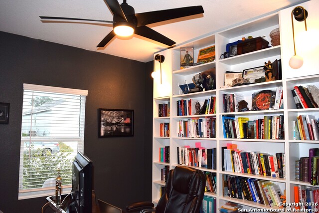 Image 17 of 29 For 13007 Sage Turn