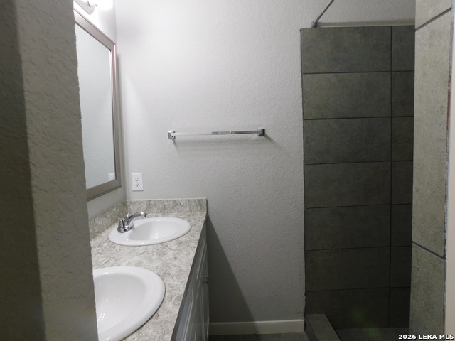 Image 12 of 19 For 2954 Weir Ave