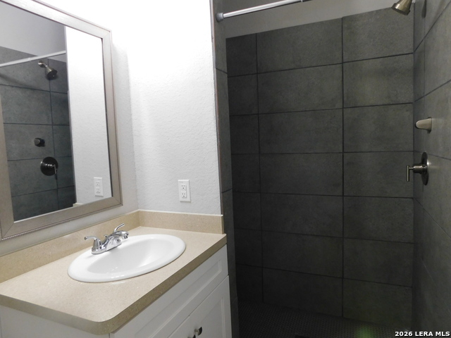 Image 17 of 19 For 2954 Weir Ave