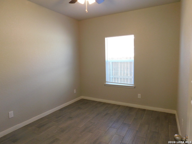 Image 18 of 19 For 2954 Weir Ave