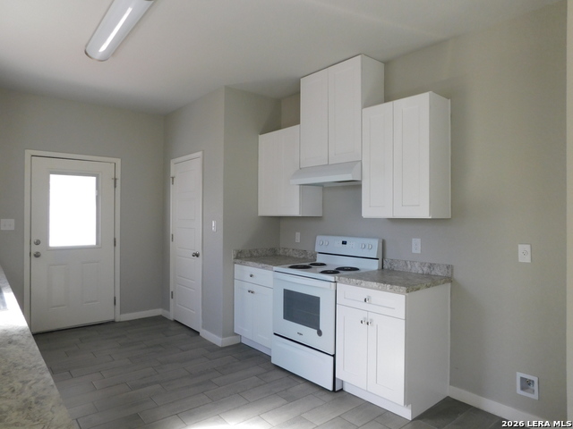 Image 7 of 19 For 2954 Weir Ave