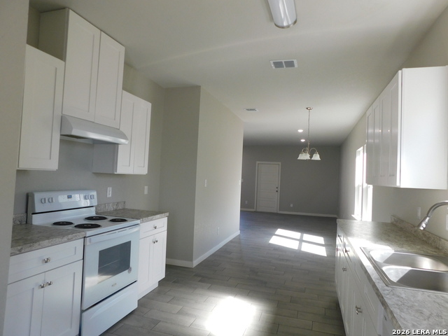 Image 9 of 19 For 2954 Weir Ave