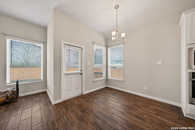 Image 15 of 39 For 4927 Top Ridge