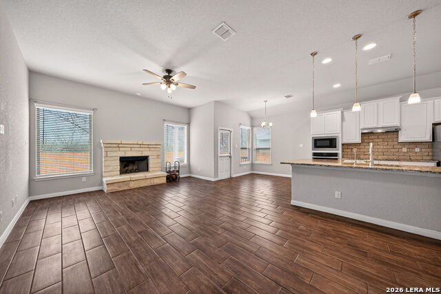 Image 7 of 39 For 4927 Top Ridge