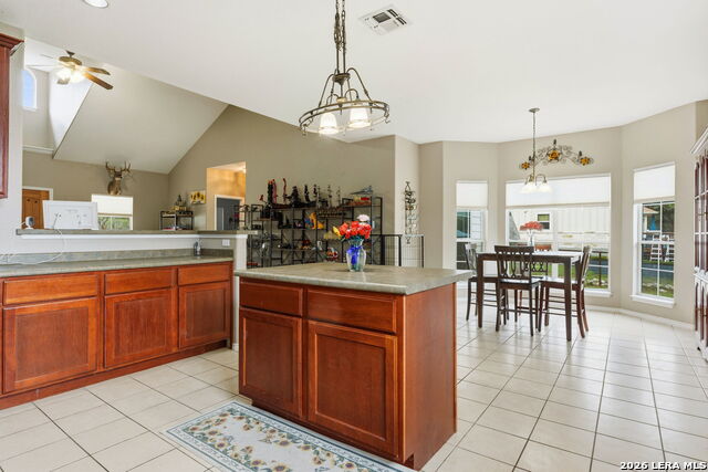 Image 14 of 20 For 5270 Spring Branch