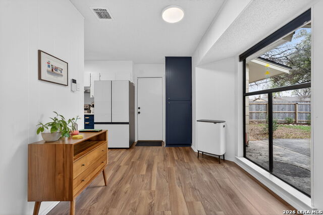 Image 13 of 49 For 9507 Wahada Ave