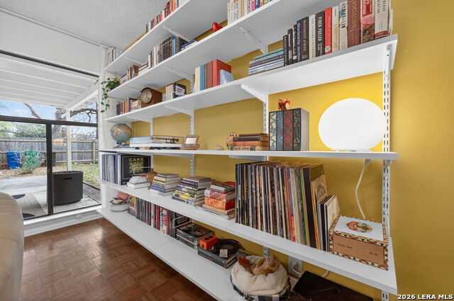 Image 26 of 49 For 9507 Wahada Ave