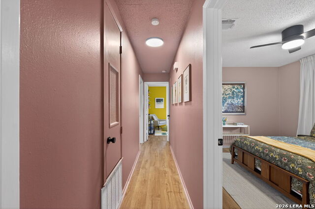 Image 28 of 49 For 9507 Wahada Ave