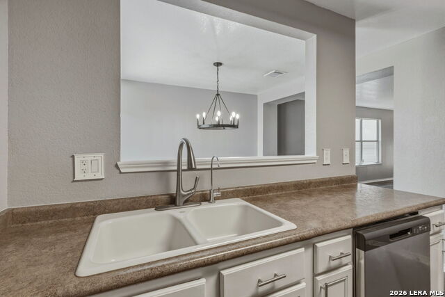 Image 14 of 38 For 9843 Carswell Peak