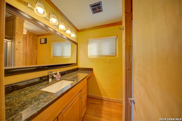 Image 10 of 33 For 25926 Fleet Garden