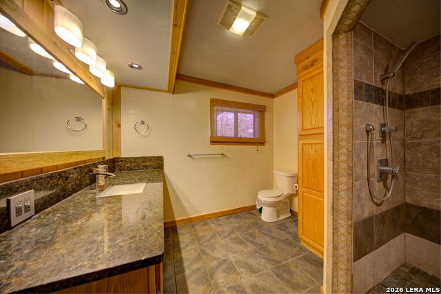 Image 11 of 33 For 25926 Fleet Garden