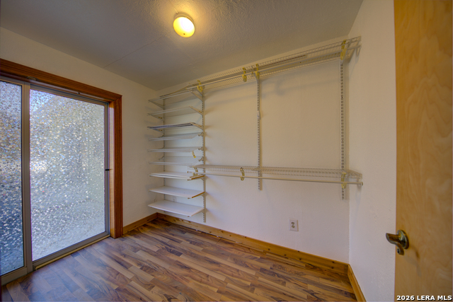 Image 12 of 33 For 25926 Fleet Garden