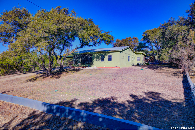 Image 2 of 33 For 25926 Fleet Garden