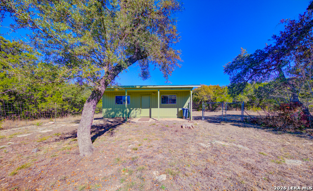 Image 27 of 33 For 25926 Fleet Garden