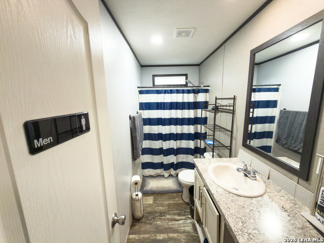 Image 21 of 32 For 114 4th  