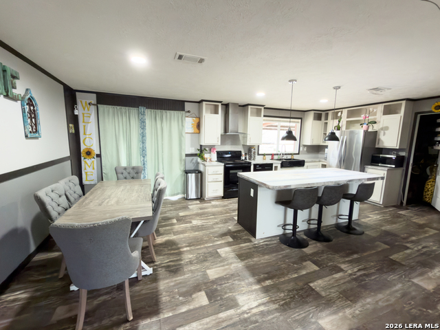 Image 4 of 32 For 114 4th  