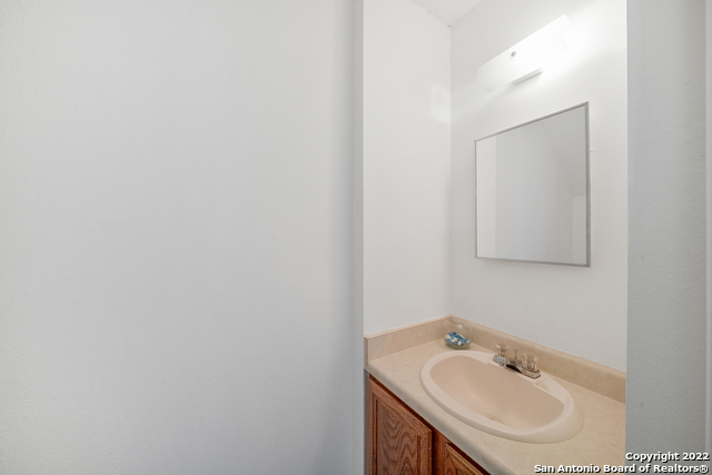 Image 17 of 30 For 12811 Hunting Bear