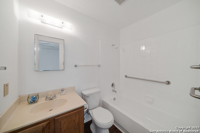 Image 21 of 30 For 12811 Hunting Bear