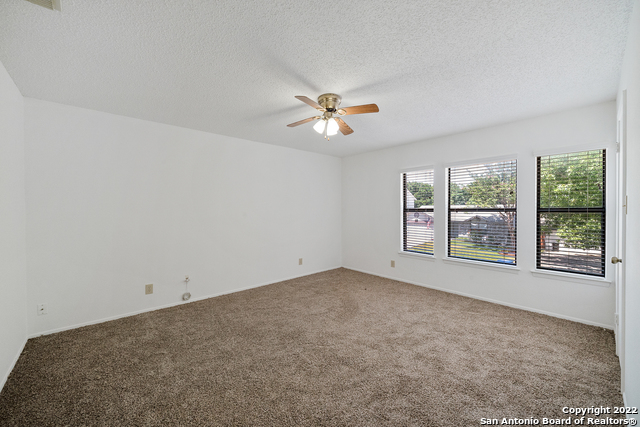 Image 23 of 30 For 12811 Hunting Bear