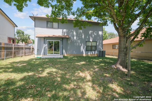 Image 30 of 30 For 12811 Hunting Bear