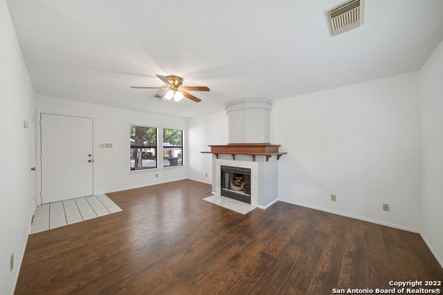 Image 6 of 30 For 12811 Hunting Bear