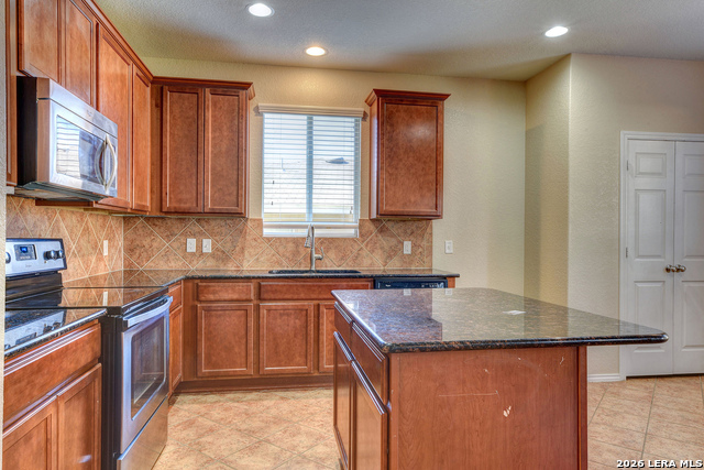 Image 8 of 25 For 815 Cactus Star