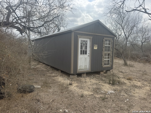 Details for 711 Davidson N, Karnes City, TX 78118