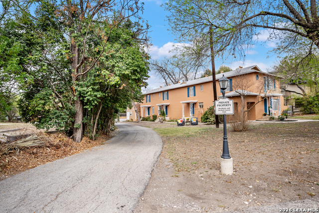 Image 5 of 69 For 111 Grandview Place