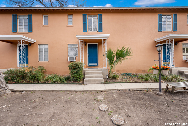 Image 7 of 69 For 111 Grandview Place